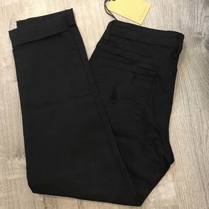 Black distressed ankle skinny jeans, NWT Size 7/29